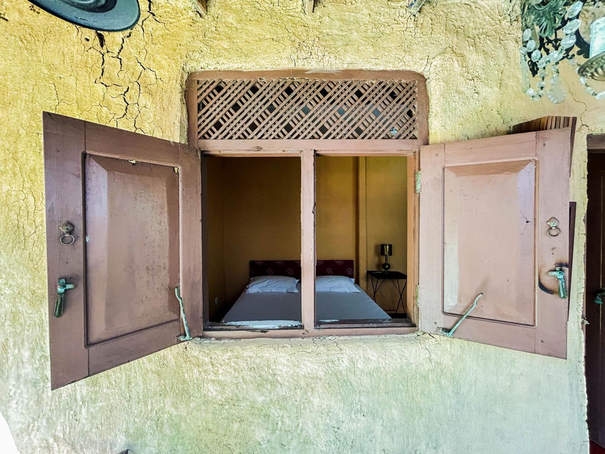 Hotel La Felicita Mirissa Kültér fotó