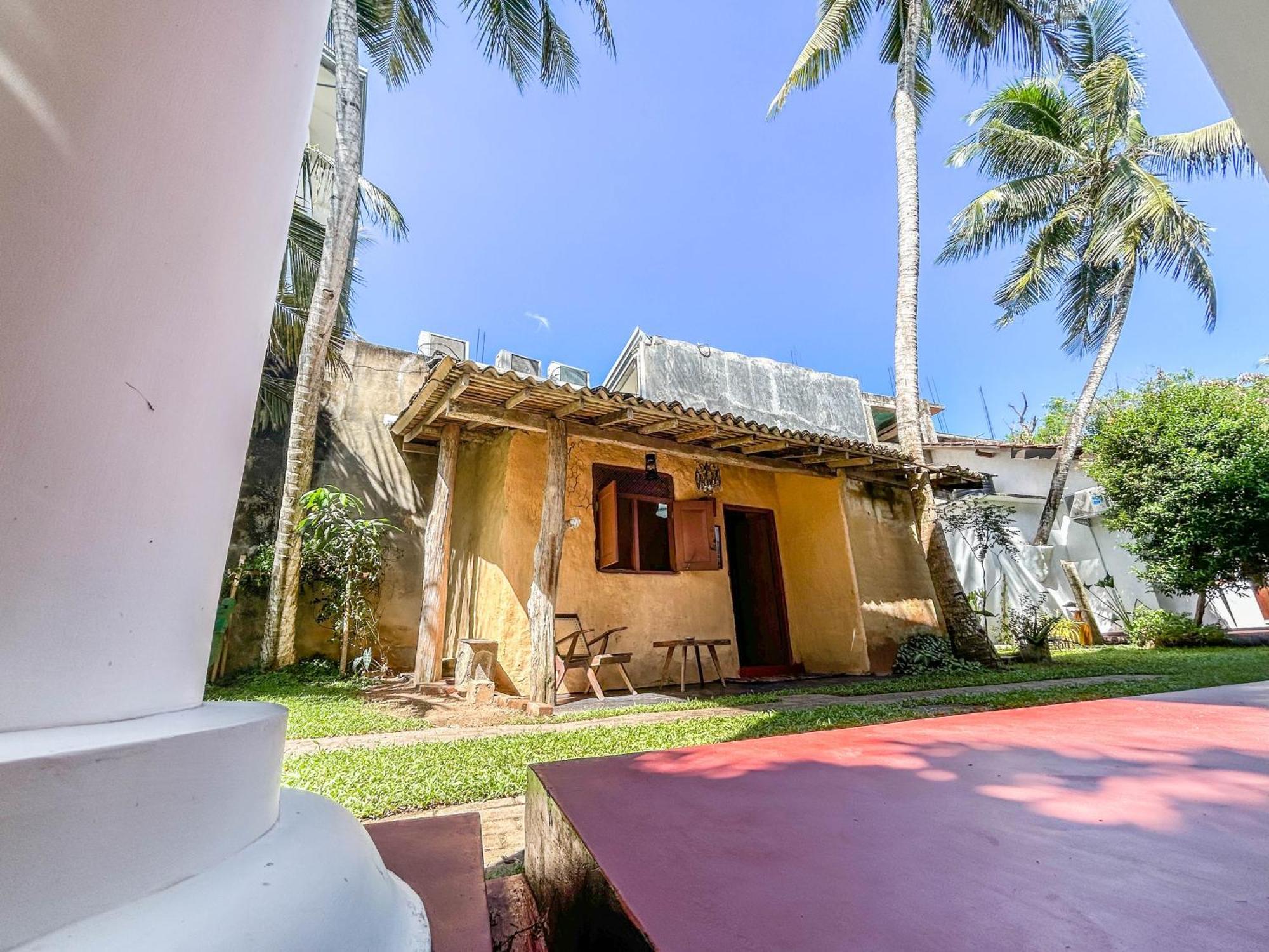 Hotel La Felicita Mirissa Kültér fotó