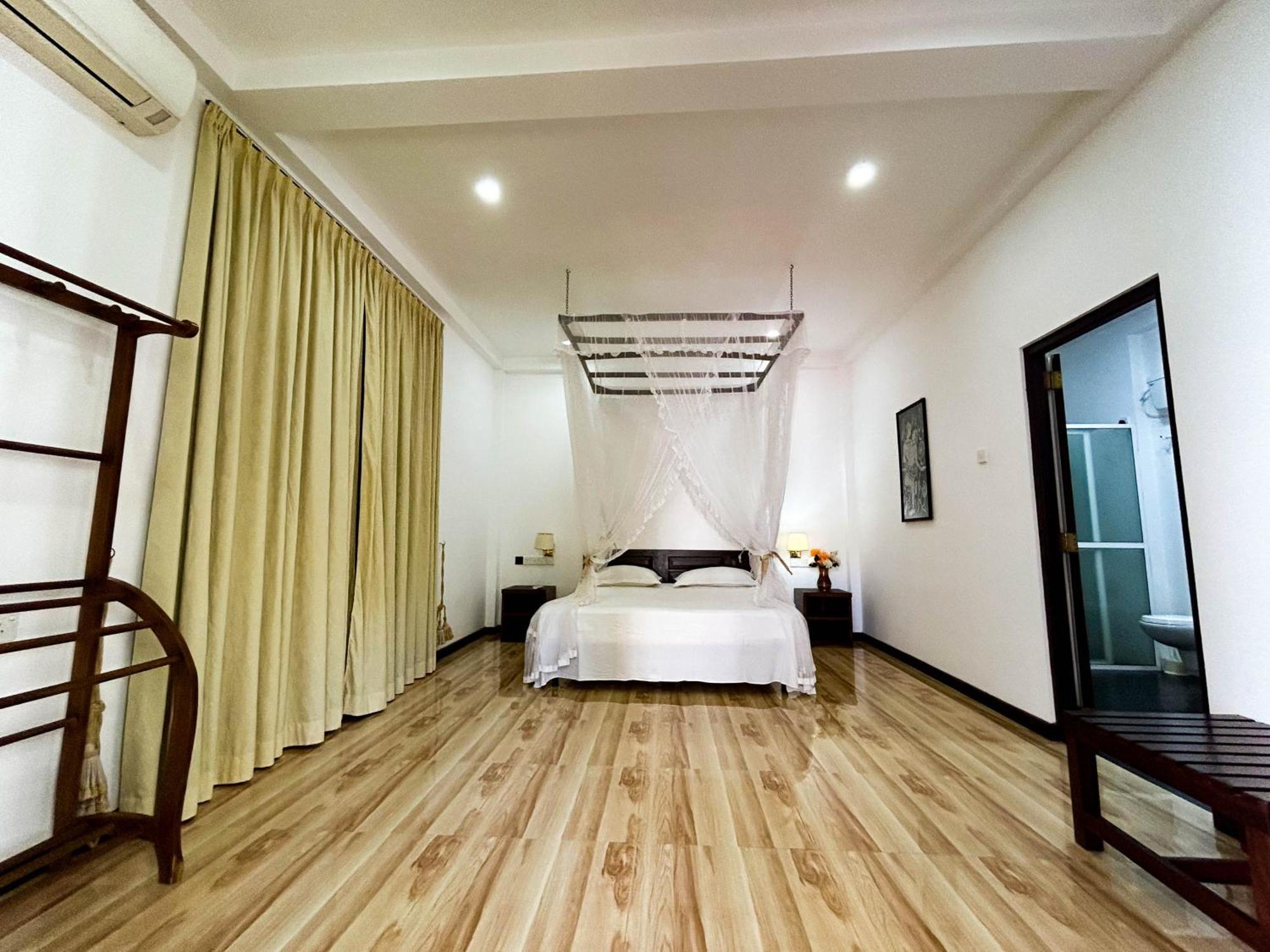 Hotel La Felicita Mirissa Kültér fotó