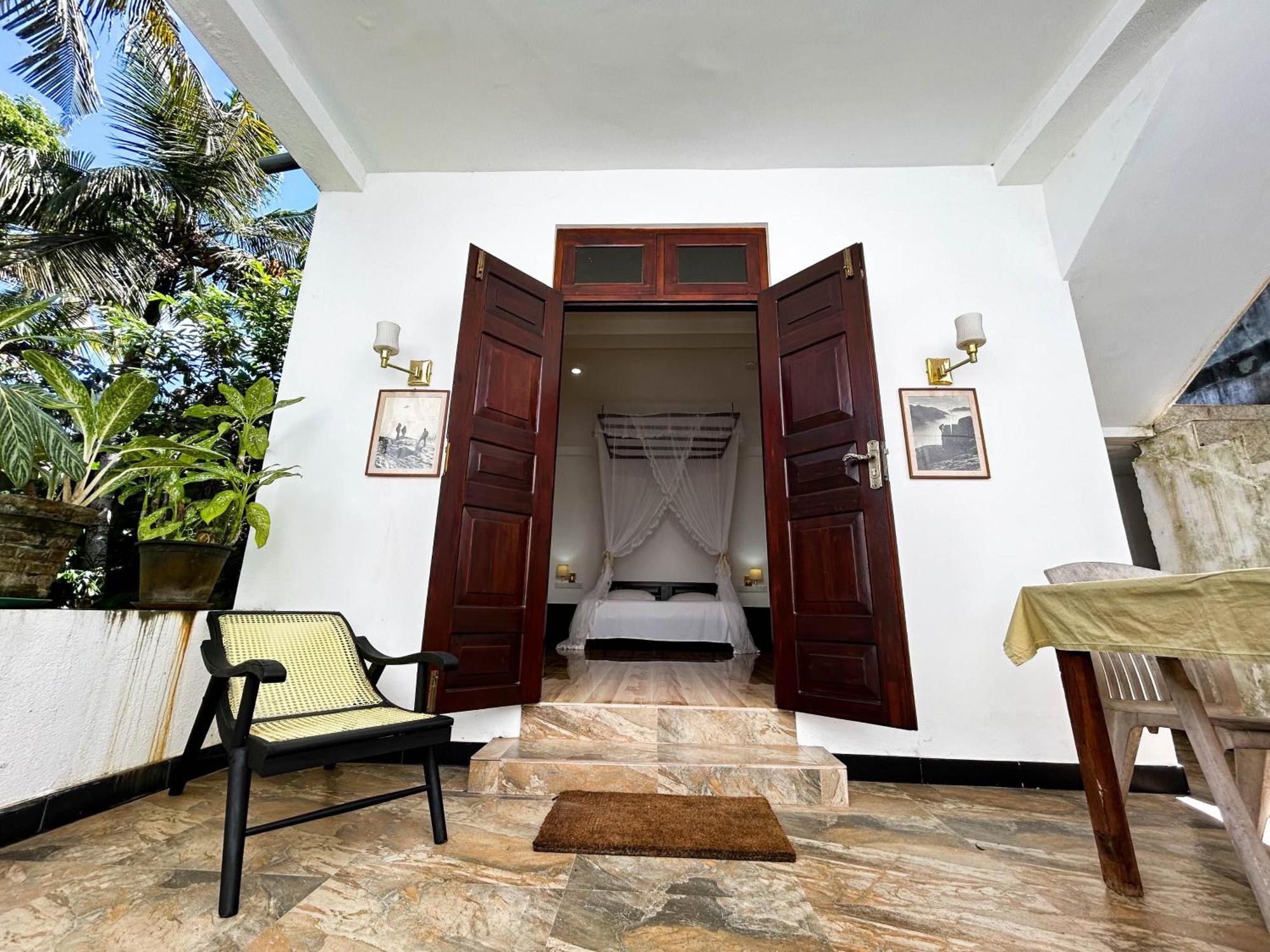 Hotel La Felicita Mirissa Kültér fotó